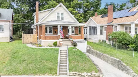 1605 Ross Ave, Cincinnati, OH 45205