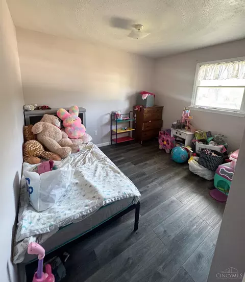 Bedroom - 505 Bourbon St, Blanchester, OH 45107 photo 1 of 1