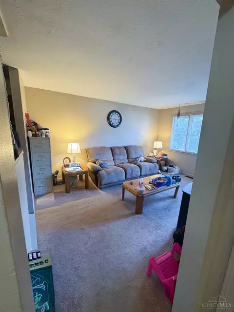 Living - 505 Bourbon St, Blanchester, OH 45107 photo 4 of 4
