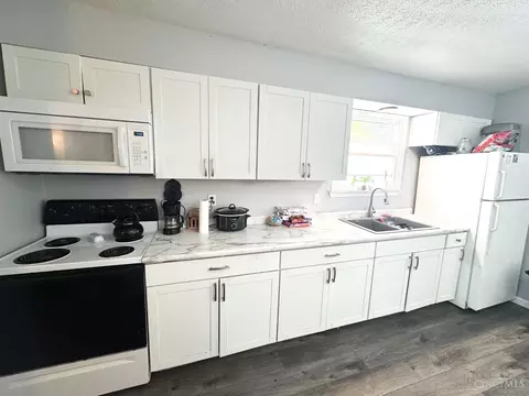 Kitchen - 505 Bourbon St, Blanchester, OH 45107 photo 1 of 2