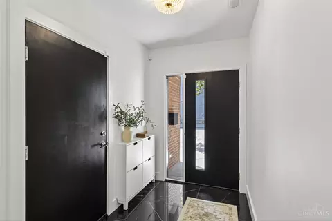 208 Mulberry St, Cincinnati, OH 45202 photo 5