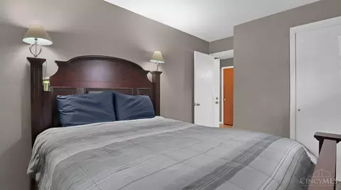 Bedroom - 4607 Largo Dr, Cincinnati, OH 45236 photo 1 of 5