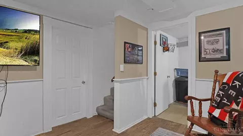 Entry Way - 4607 Largo Dr, Cincinnati, OH 45236 photo 1 of 1