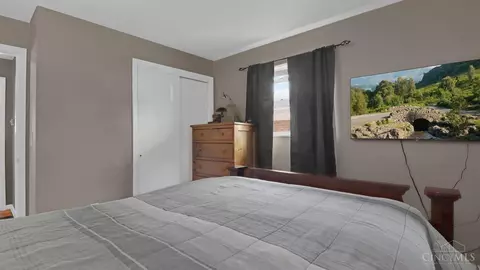 Bedroom - 4607 Largo Dr, Cincinnati, OH 45236 photo 3 of 5