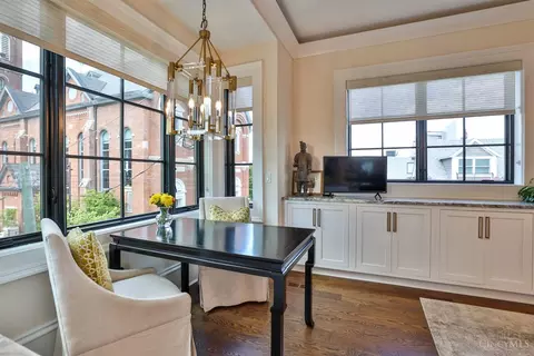 Dining - 1054 St Paul Pl, Cincinnati, OH 45202 photo 4 of 4