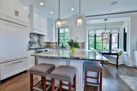 Kitchen - 1054 St Paul Pl, Cincinnati, OH 45202 photo 6 of 9