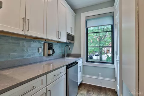 Other - 1054 St Paul Pl, Cincinnati, OH 45202 photo 2 of 21