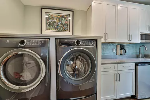 Other - 1054 St Paul Pl, Cincinnati, OH 45202 photo 8 of 21