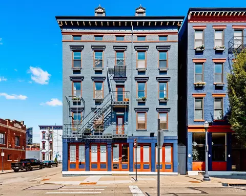 404 Reading Rd, Cincinnati, OH 45202