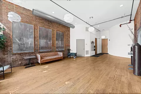 404 Reading Rd, Cincinnati, OH 45202 photo 35