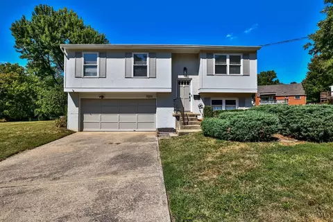 7080 Petri Dr, Anderson Twp, OH 45230