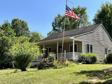 3202 Beech Rd, Bethel, OH 45106
