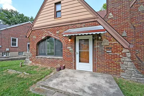6442 Crestview Ave, Cincinnati, OH 45213 photo 3