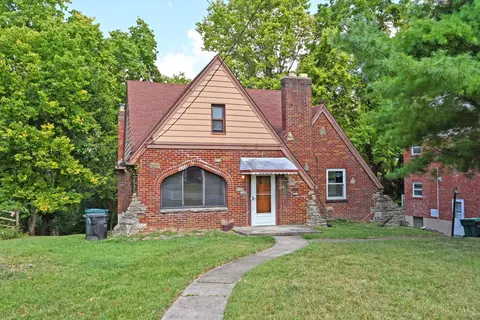 6442 Crestview Ave, Cincinnati, OH 45213 photo 2