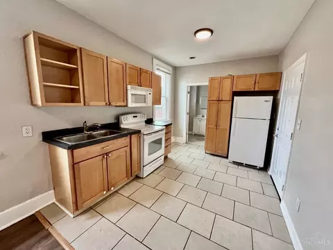 8914 Reading Rd, Reading, OH 45215 photo 9