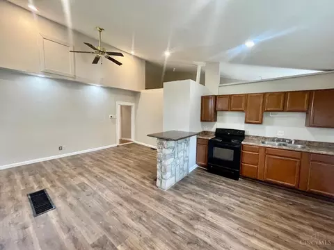 8914 Reading Rd, Reading, OH 45215 photo 2
