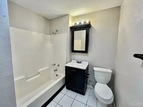 8914 Reading Rd, Reading, OH 45215 photo 7