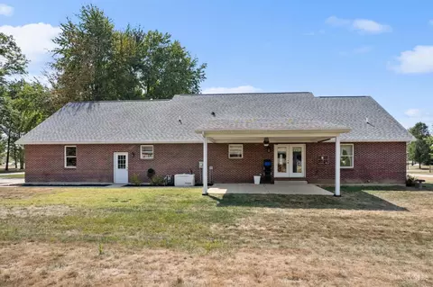 301 Forest Trl, Mount Orab, OH 45154 photo 5