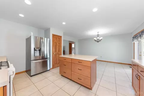 301 Forest Trl, Mount Orab, OH 45154 photo 17