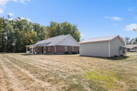 301 Forest Trl, Mount Orab, OH 45154 photo 6