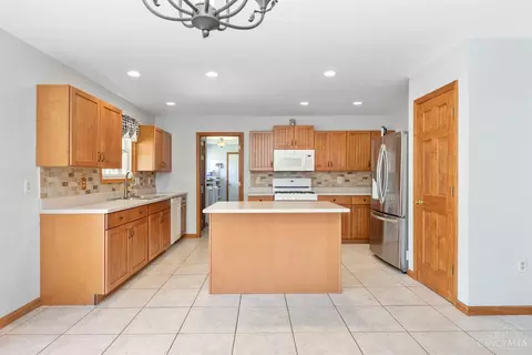 301 Forest Trl, Mount Orab, OH 45154 photo 12