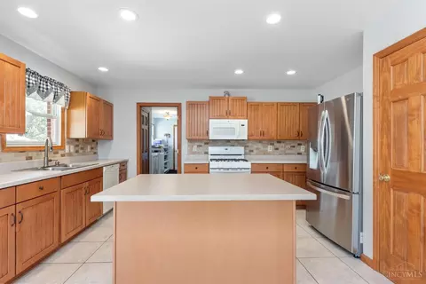 301 Forest Trl, Mount Orab, OH 45154 photo 14