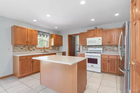 301 Forest Trl, Mount Orab, OH 45154 photo 15