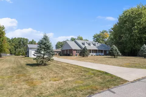 301 Forest Trl, Mount Orab, OH 45154 photo 3