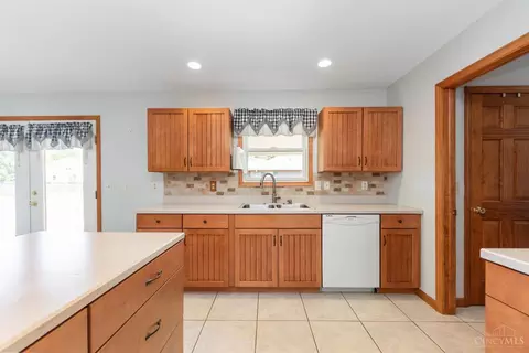 301 Forest Trl, Mount Orab, OH 45154 photo 19