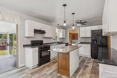 Kitchen - 408 Smith Ave, Mount Orab, OH 45154 photo 4 of 4
