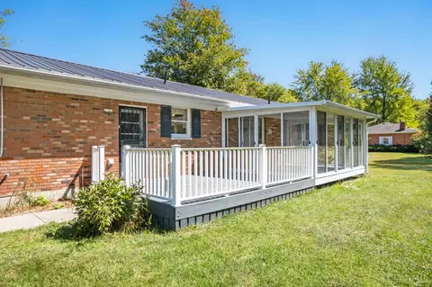 Exterior - 408 Smith Ave, Mount Orab, OH 45154 photo 6 of 11