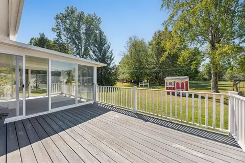 Exterior - 408 Smith Ave, Mount Orab, OH 45154 photo 7 of 11