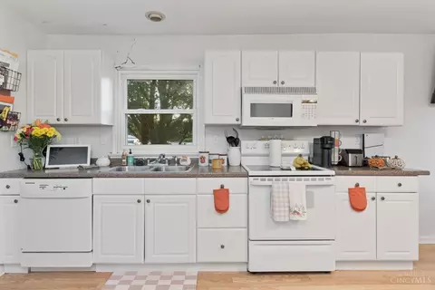 Kitchen - 418 Home St, Georgetown, OH 45121 photo 1 of 3