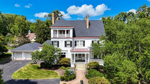 320 Reily Rd, Wyoming, OH 45215