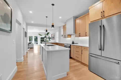 Kitchen - 3225 Lookout Dr, Cincinnati, OH 45208 photo 1 of 4