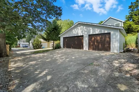 Exterior - 3225 Lookout Dr, Cincinnati, OH 45208 photo 12 of 12