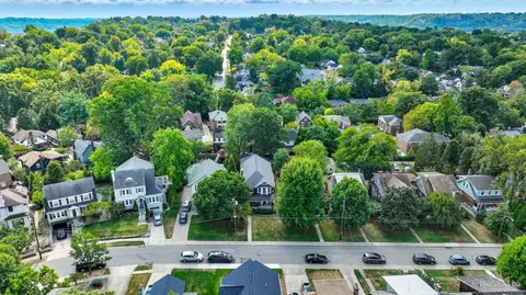 View/Area - 3225 Lookout Dr, Cincinnati, OH 45208 photo 2 of 2