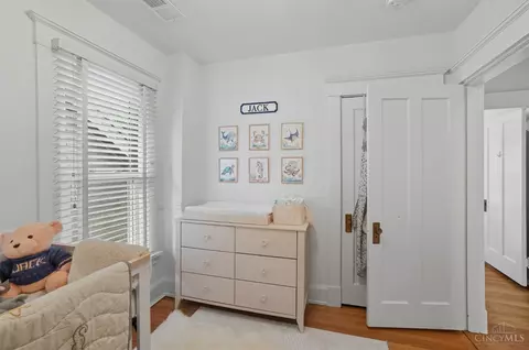 Bedroom - 3225 Lookout Dr, Cincinnati, OH 45208 photo 8 of 8