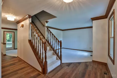 463 Auxier Dr, Cincinnati, OH 45244 photo 5