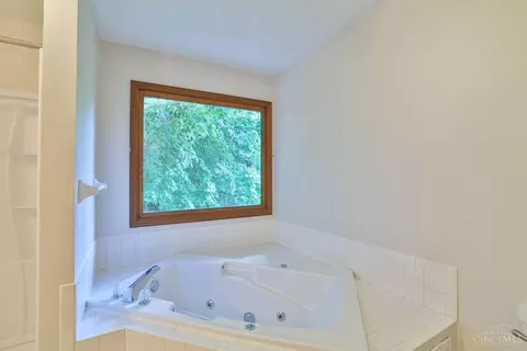 463 Auxier Dr, Cincinnati, OH 45244 photo 23
