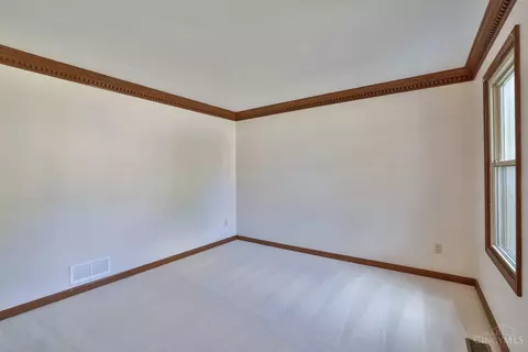 463 Auxier Dr, Cincinnati, OH 45244 photo 6