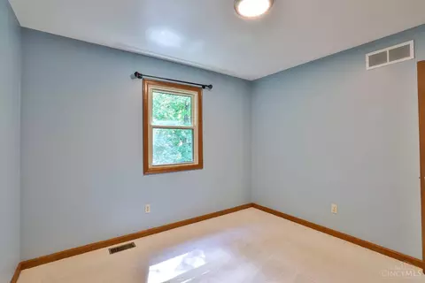 463 Auxier Dr, Cincinnati, OH 45244 photo 27