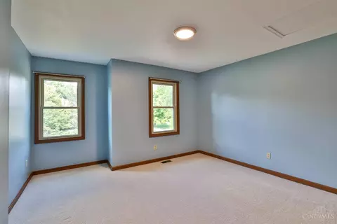 463 Auxier Dr, Cincinnati, OH 45244 photo 24