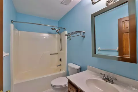 463 Auxier Dr, Cincinnati, OH 45244 photo 31