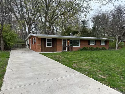 41 Wolfer Dr, Amelia, OH 45102
