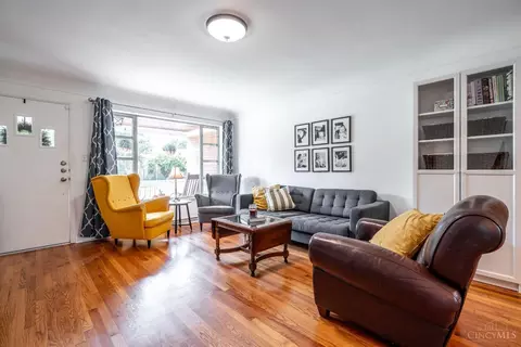 Living - 6510 Murray Ave, Cincinnati, OH 45227 photo 1 of 1
