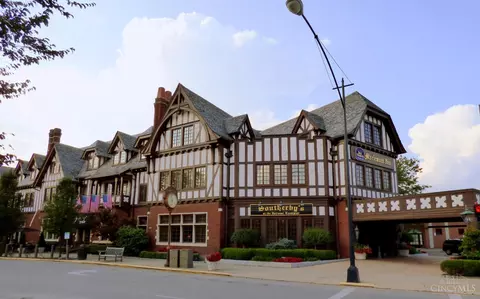 Exterior - 6510 Murray Ave, Cincinnati, OH 45227 photo 6 of 6