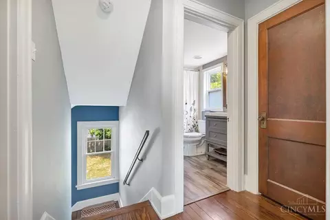 Entry Way - 6622 Merwin Ave, Cincinnati, OH 45227 photo 2 of 2