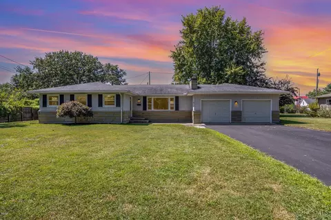 241 Roshon Ave, Sabina, OH 45169