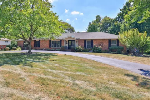 7119 Windwood Dr, West Chester, OH 45241